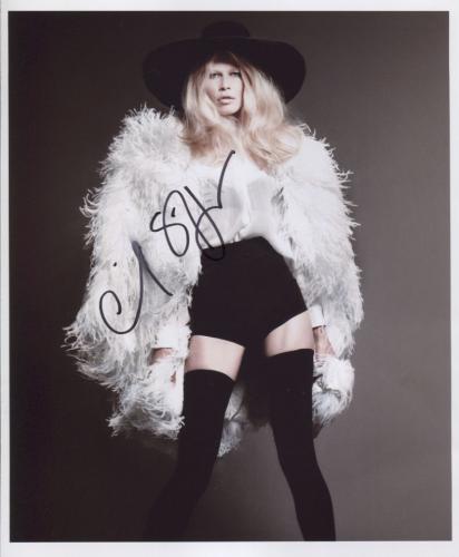 claudia schiffer