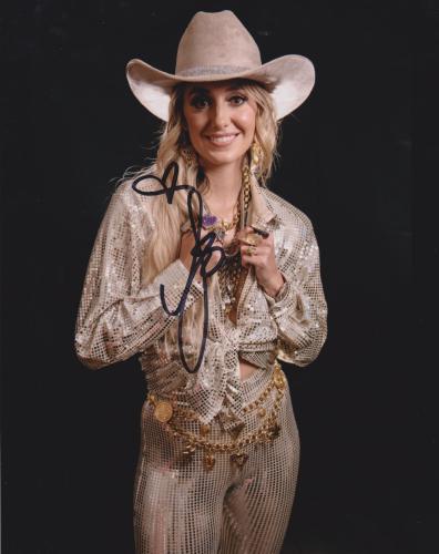lainey wilson